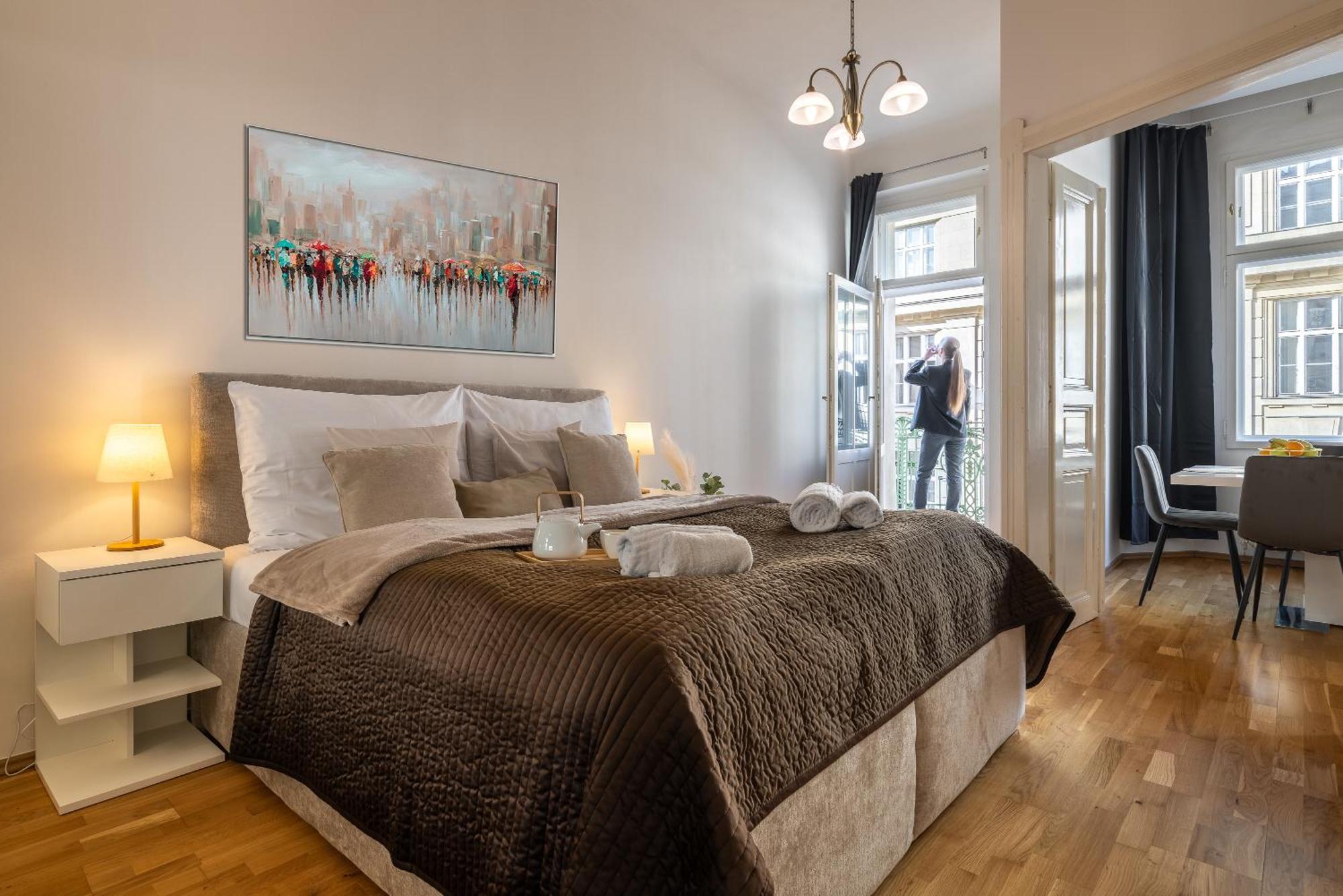 Apartment Spacious 2-bedroom In Old Town *