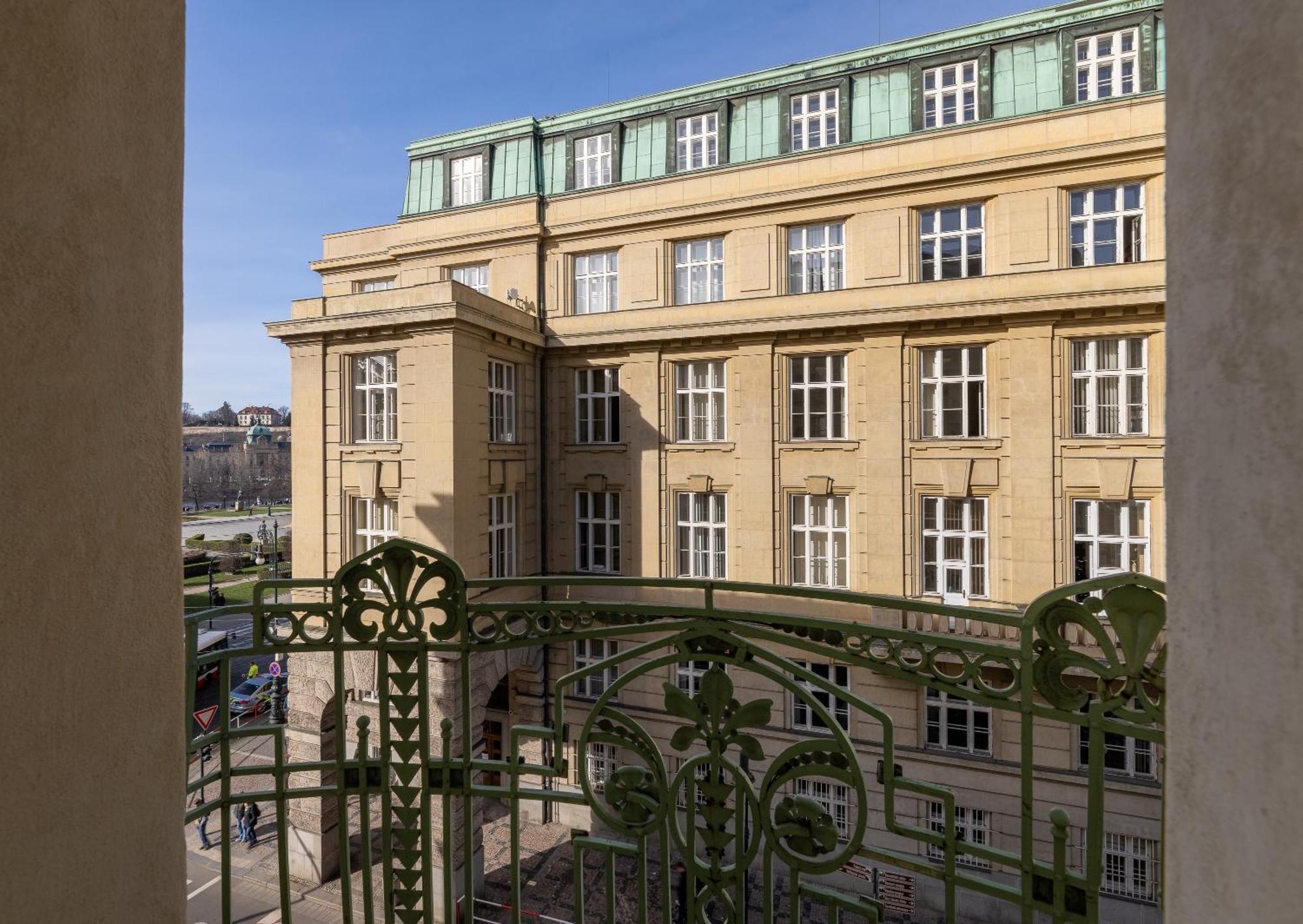 Spacious 2-bedroom In Old Town Prague