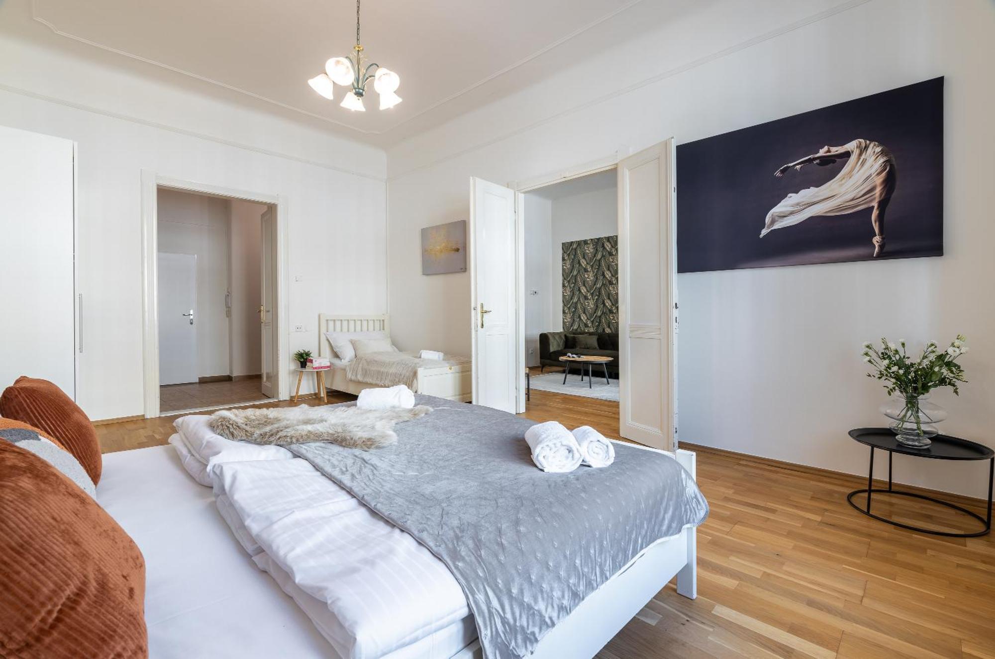 Apartment Spacious 2-bedroom In Old Town *